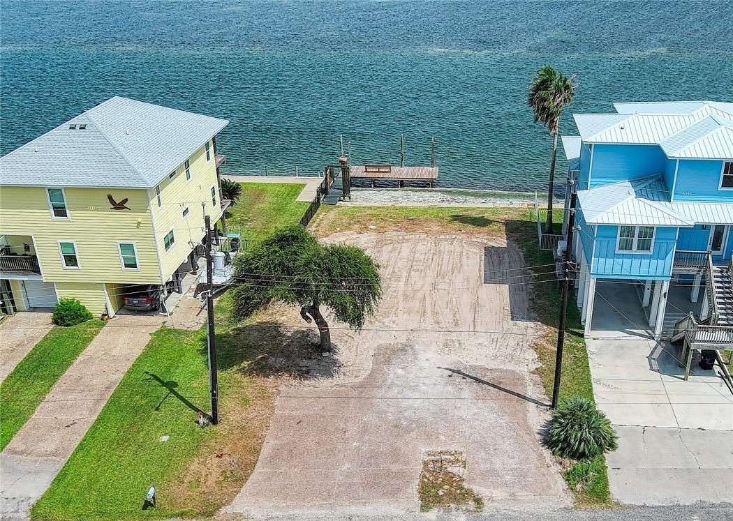 0.18 Acres of Residential Land for Sale in Rockport, Texas