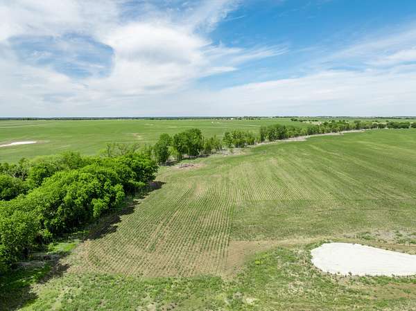10 Acres of Land for Sale in Hillsboro, Texas