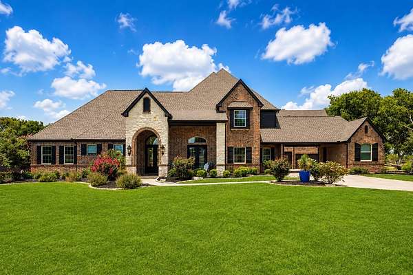 19.8 Acres of Land with Home for Sale in Fort Worth, Texas