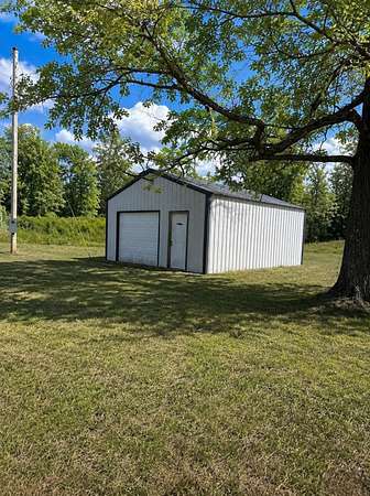 3 Acres of Residential Land for Sale in Alton, Missouri