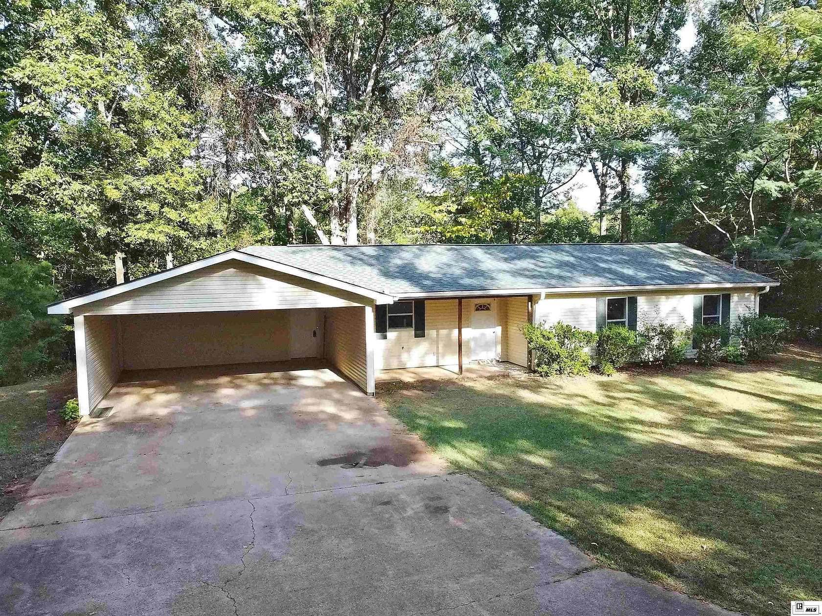 1.84 Acres of Land with Home for Sale in Downsville, Louisiana