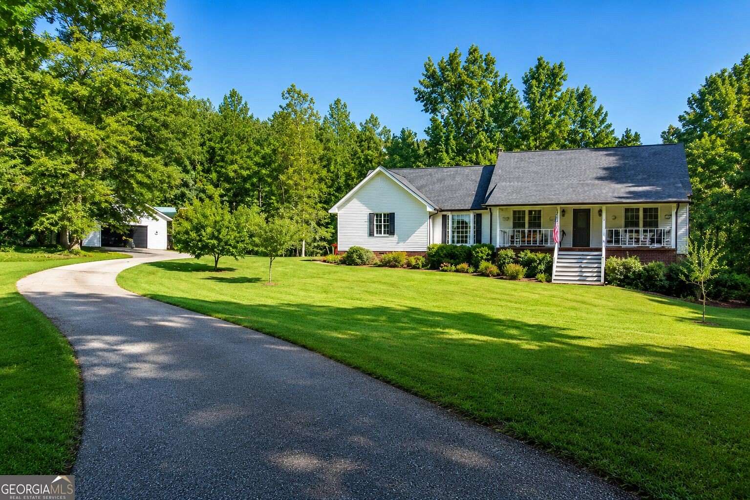 5 Acres of Land with Home for Sale in Concord, Georgia