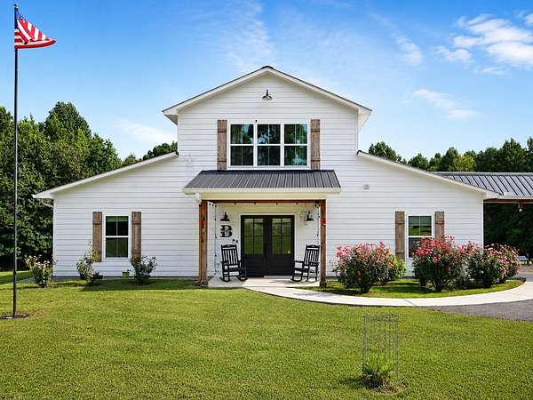 23 Acres of Recreational Land with Home for Sale in Ider, Alabama