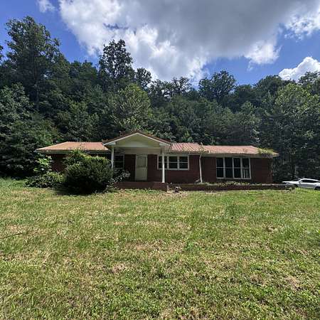 35 Acres of Recreational Land with Home for Sale in Manchester, Kentucky
