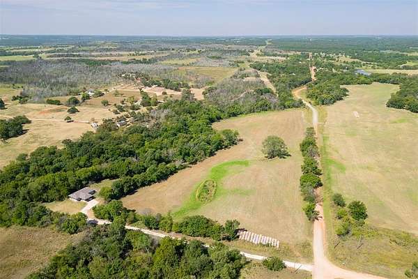 15 Acres of Recreational & Residential Land for Sale in Guthrie, Oklahoma