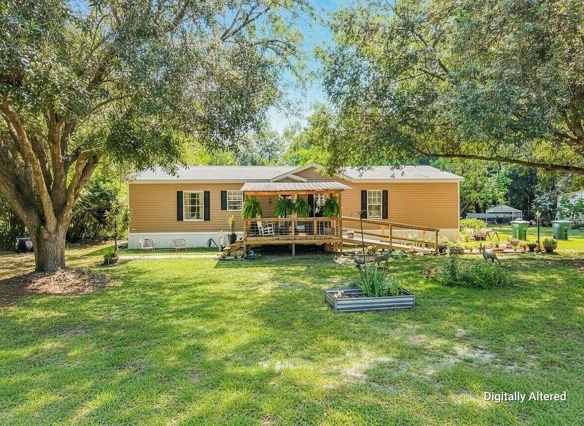 2.87 Acres of Land with Home for Sale in Quincy, Florida