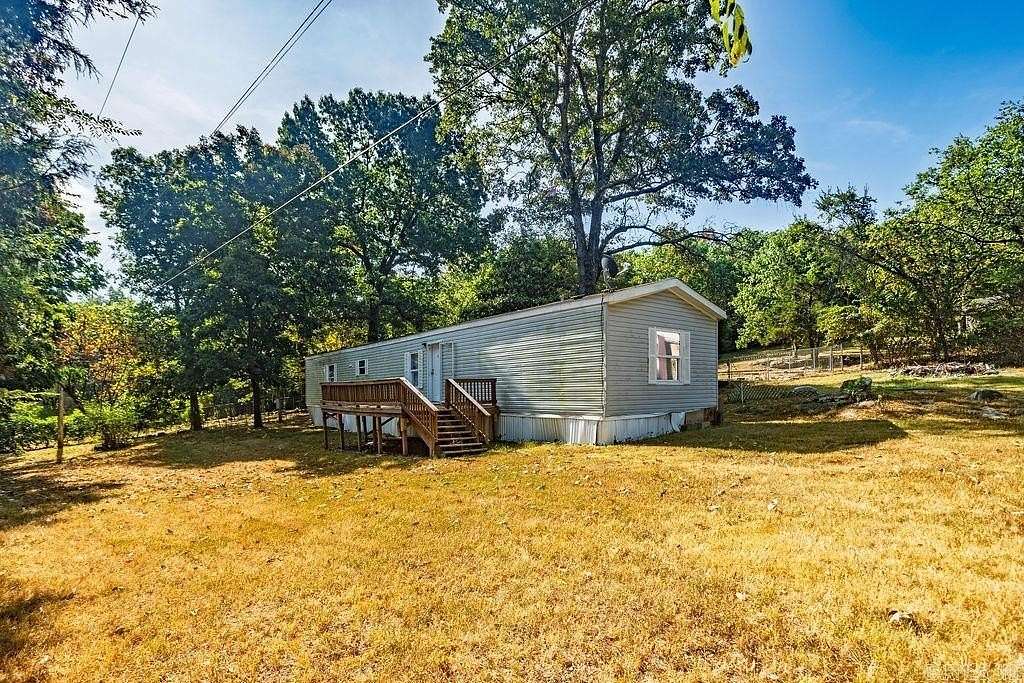 10 Acres of Land with Home for Sale in Cave City, Arkansas