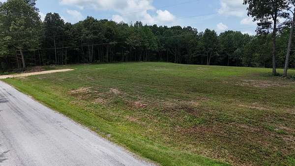 4.79 Acres of Residential Land for Sale in Huntingdon, Tennessee