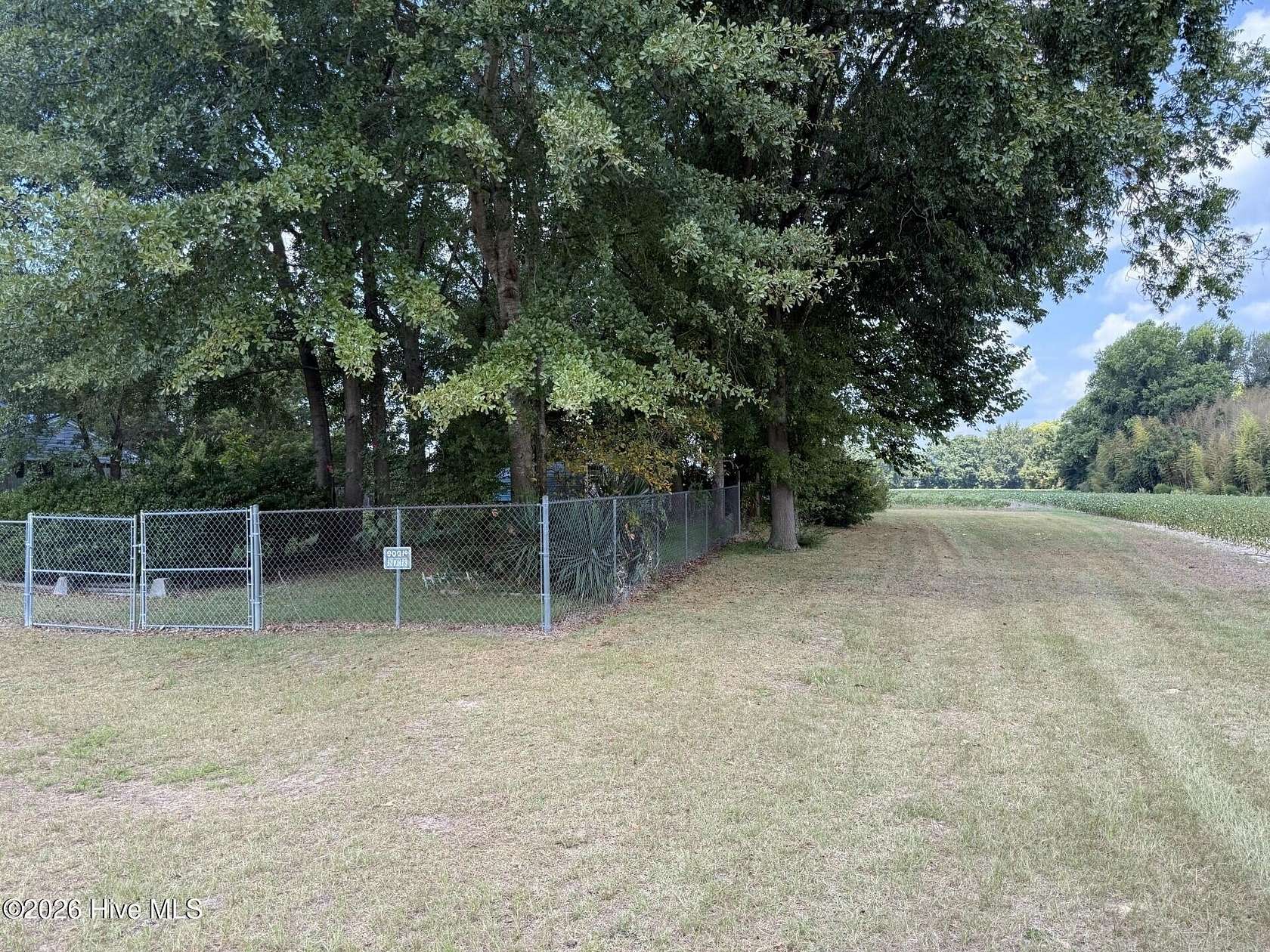 10 Acres of Land for Sale in Lumberton, North Carolina