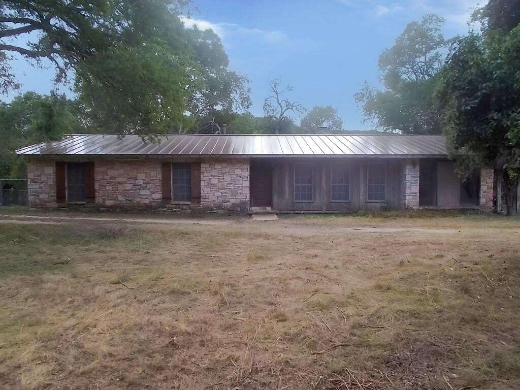 2.59 Acres of Land with Home for Sale in Kerrville, Texas