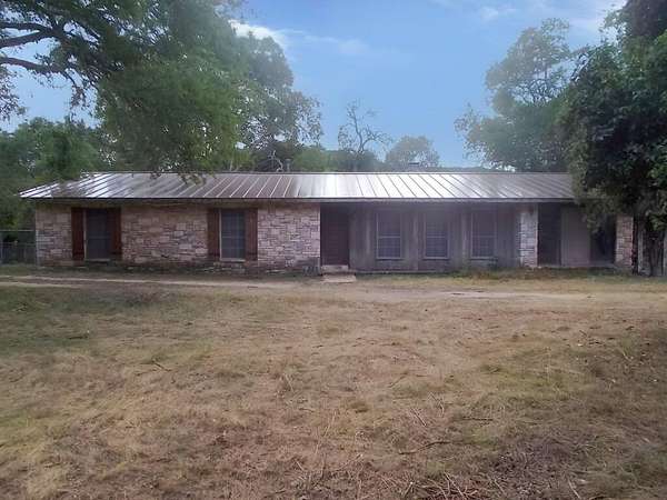 2.59 Acres of Land with Home for Sale in Kerrville, Texas