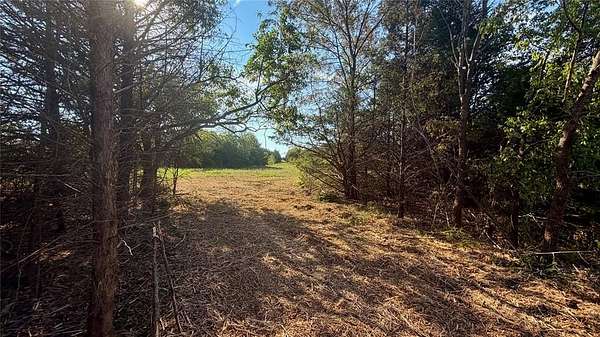 6.5 Acres of Residential Land for Sale in Earlsboro, Oklahoma