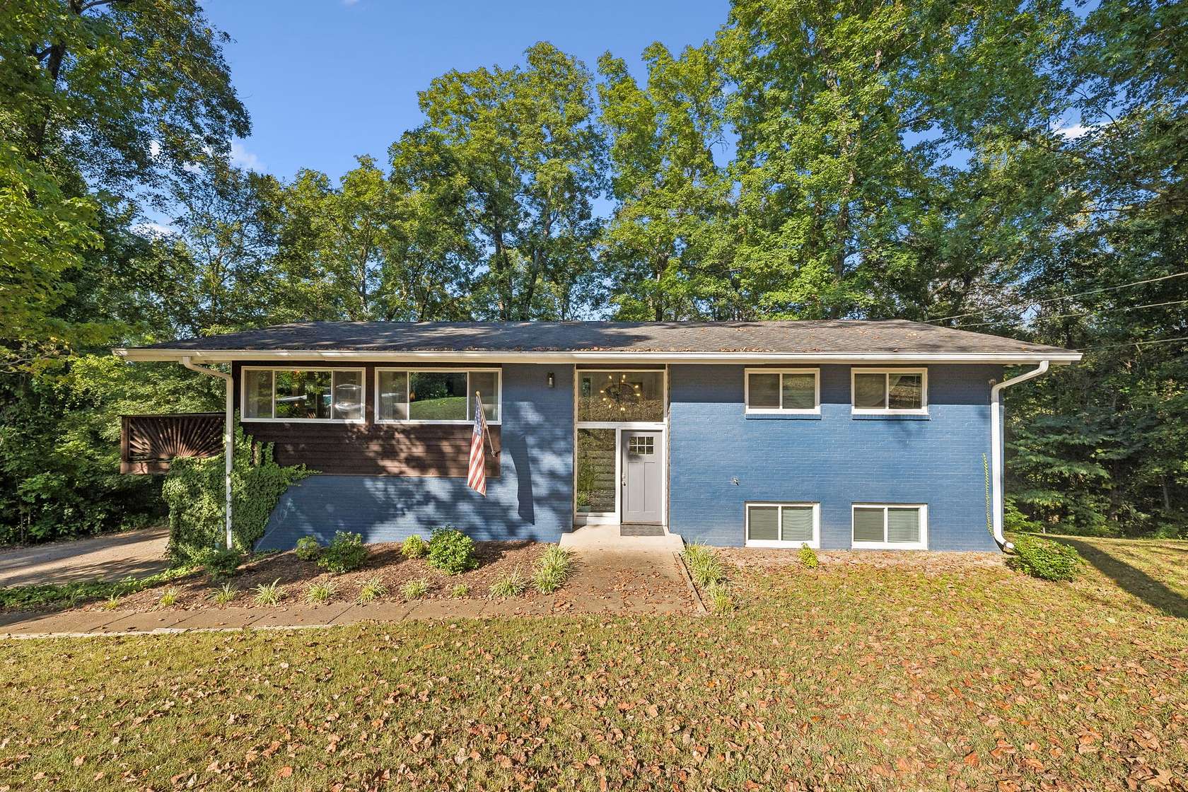 1.6 Acres of Land with Home for Sale in Kingston Springs, Tennessee