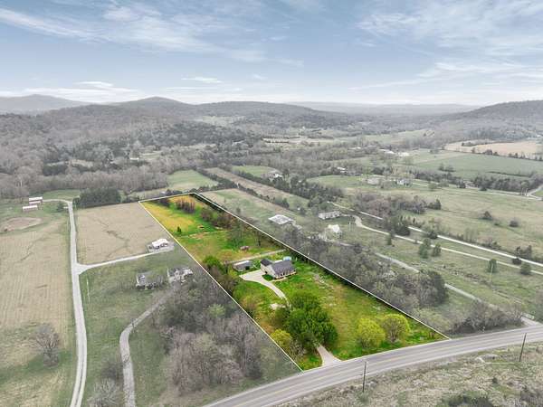5 Acres of Land with Home for Sale in Milton, Tennessee