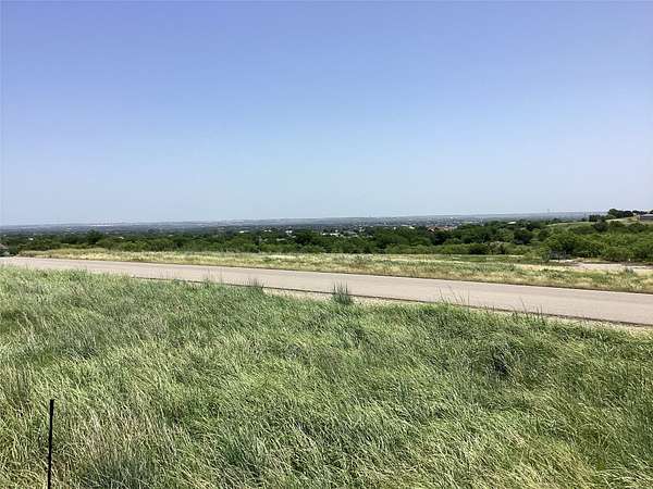 5 Acres of Residential Land for Sale in Aledo, Texas