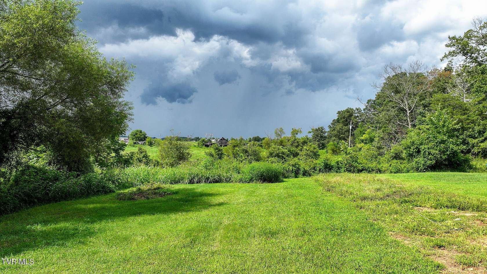 1 Acre of Residential Land for Sale in Whitesburg, Tennessee