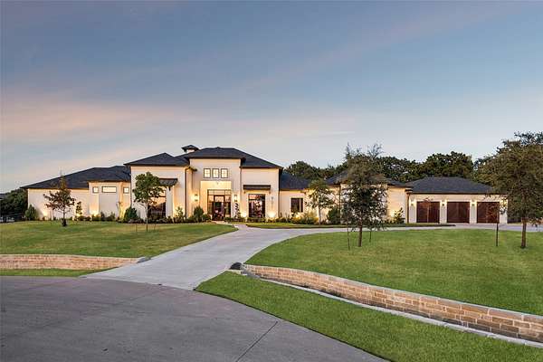 2.32 Acres of Land with Home for Sale in Bartonville, Texas