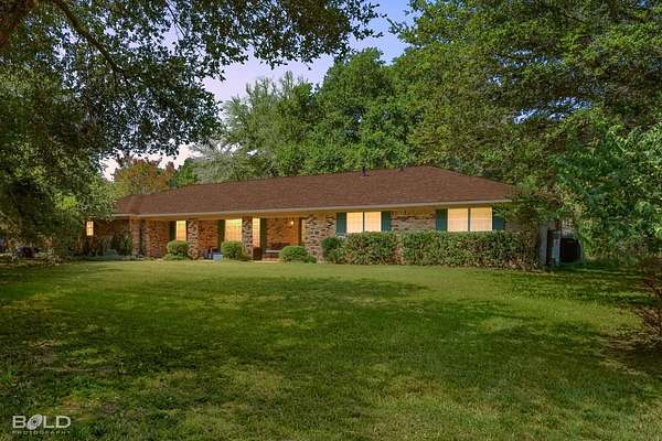 10 Acres of Land with Home for Sale in Plain Dealing, Louisiana