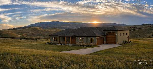 11.2 Acres of Land with Home for Sale in Sweet, Idaho