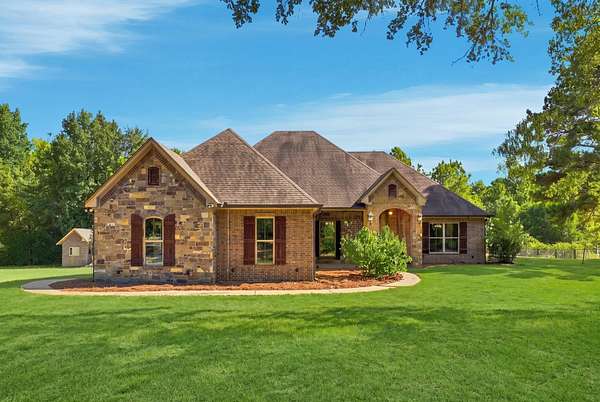 2.64 Acres of Land with Home for Sale in Longview, Texas