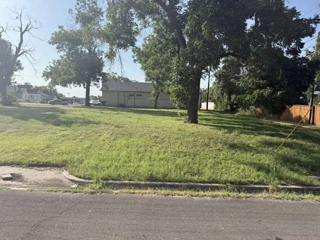 0.31 Acres of Commercial Land for Sale in Waco, Texas