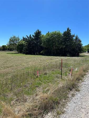3 Acres of Land with Home for Sale in Bowie, Texas