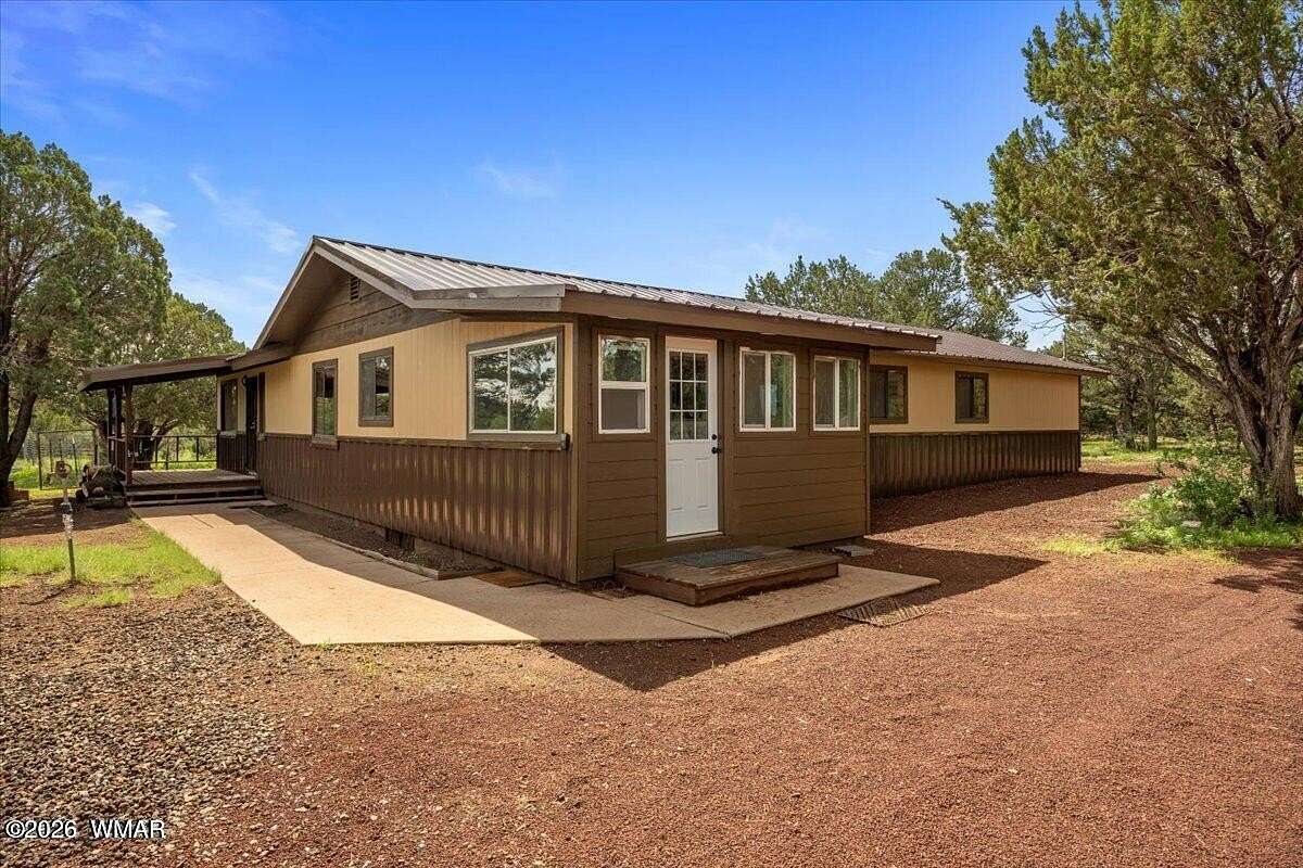 3.16 Acres of Land with Home for Sale in Vernon, Arizona