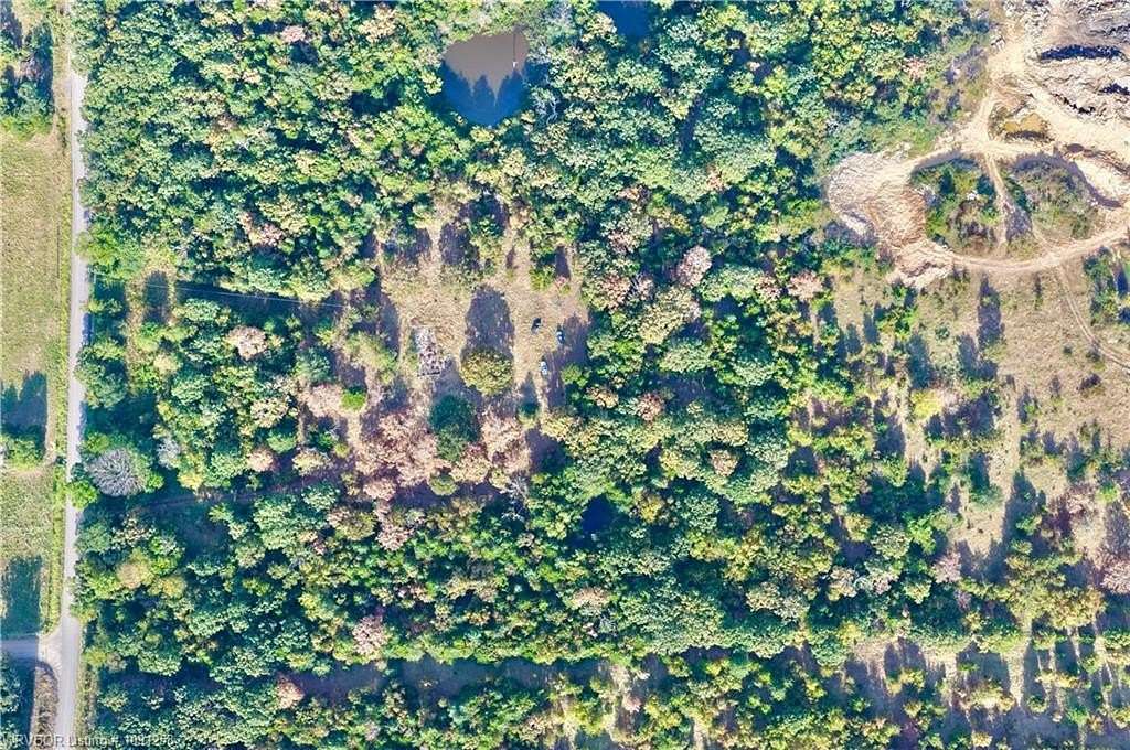 8 Acres of Residential Land for Sale in Cameron, Oklahoma
