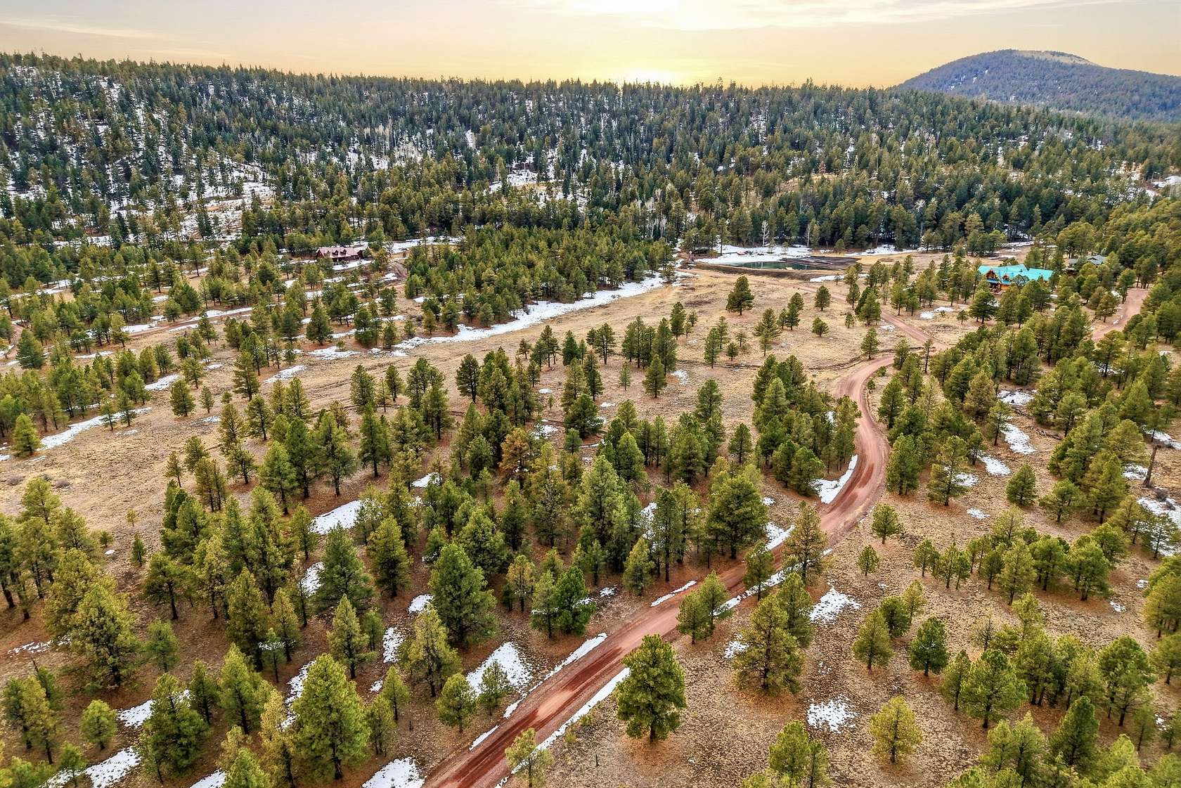 2.29 Acres of Residential Land for Auction in Greer, Arizona