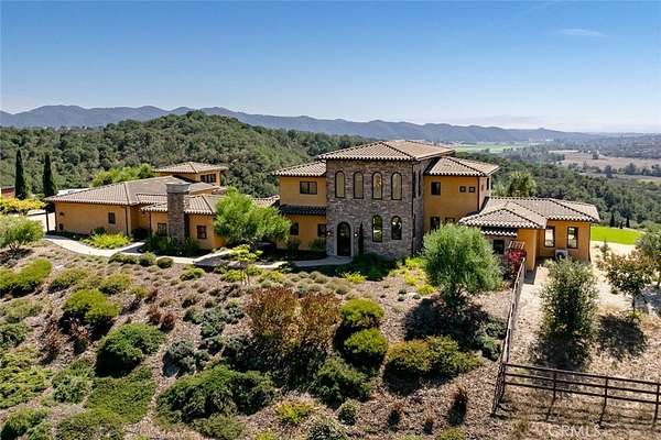 17.6 Acres of Land with Home for Sale in Arroyo Grande, California
