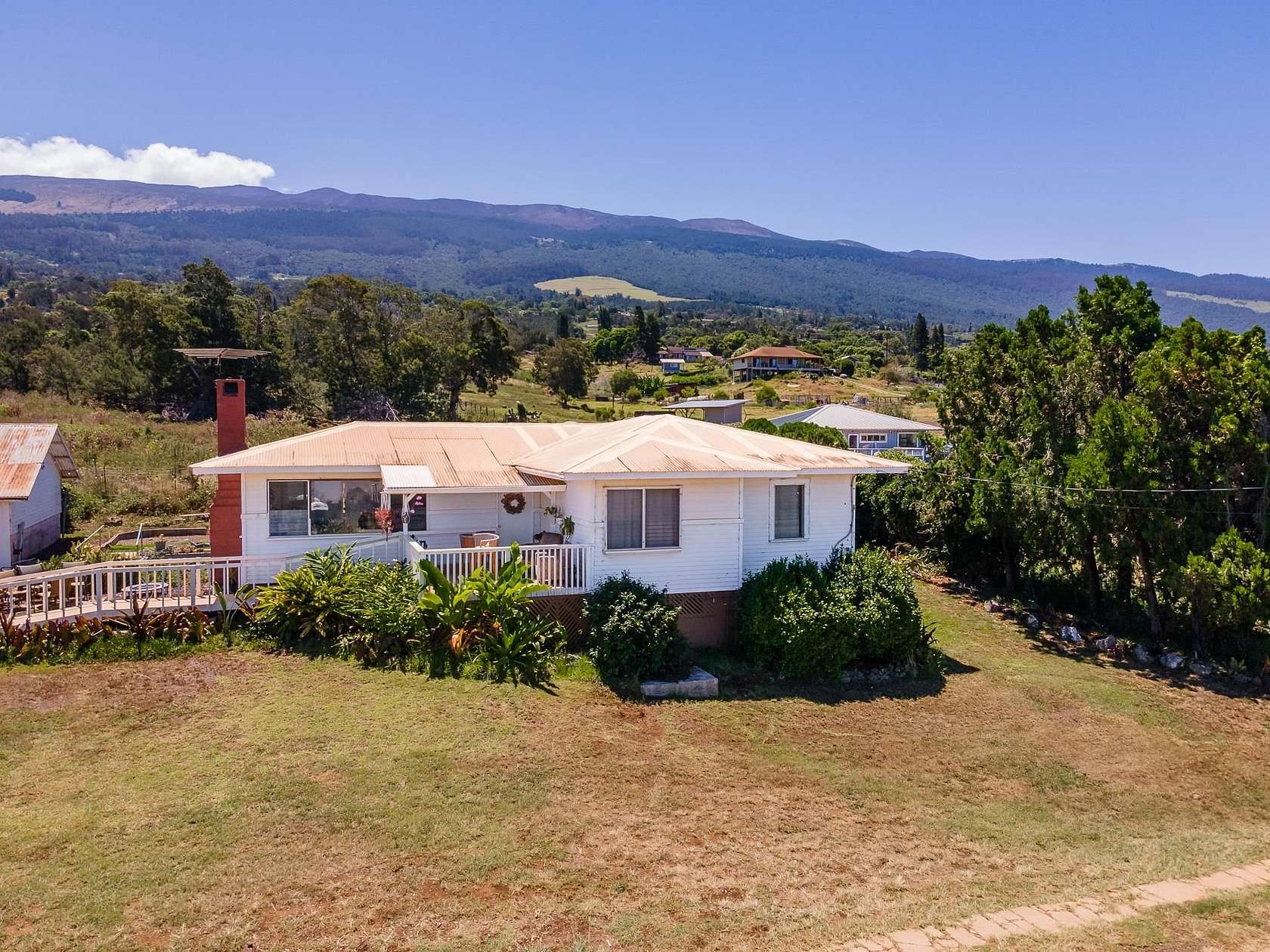 21.2 Acres of Land with Home for Sale in Kula, Hawaii