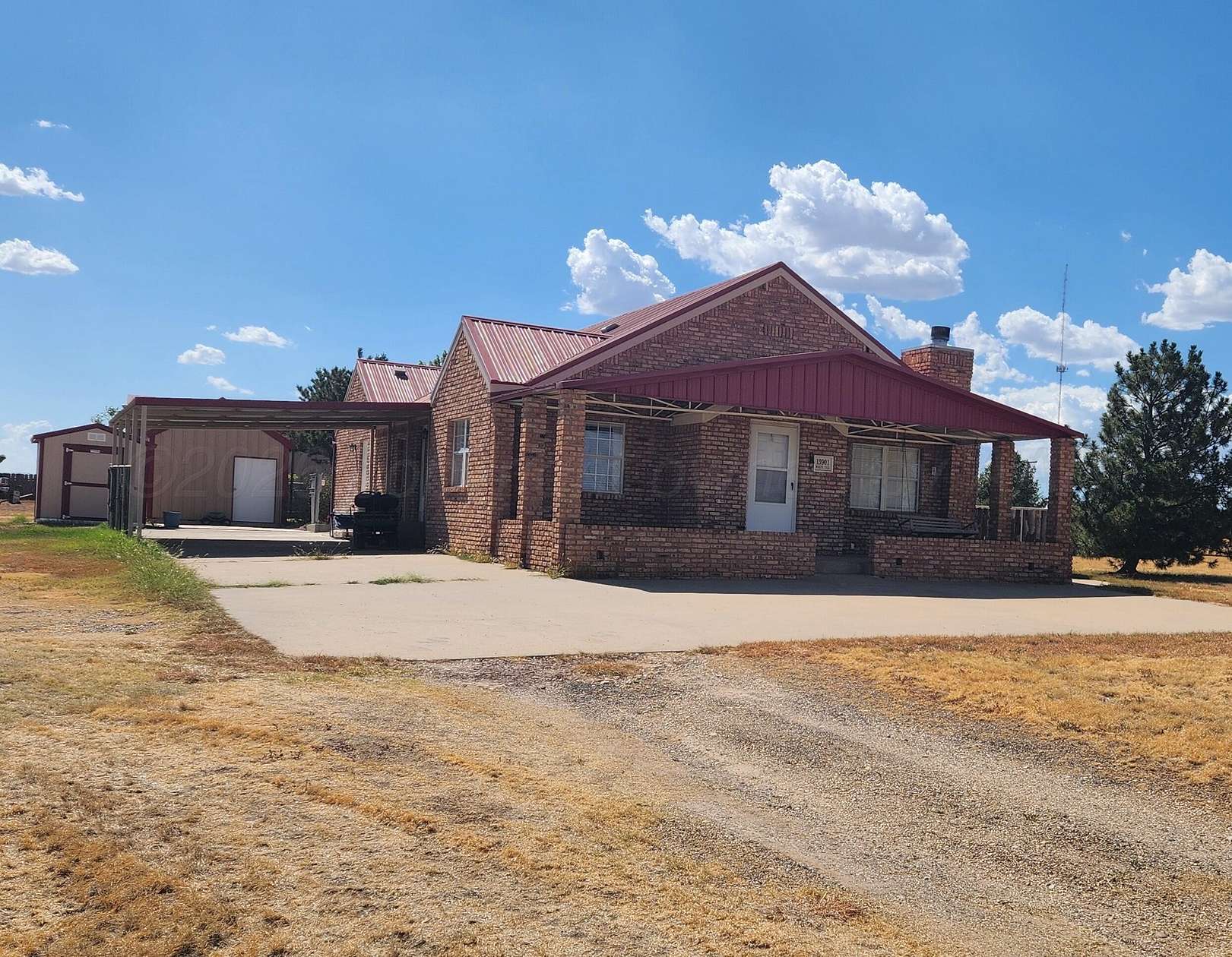 13.8 Acres of Land with Home for Sale in Amarillo, Texas