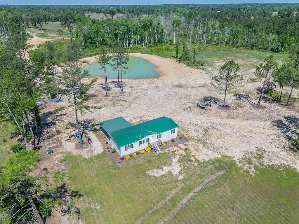 20 Acres of Recreational Land with Home for Sale in Alma, Georgia