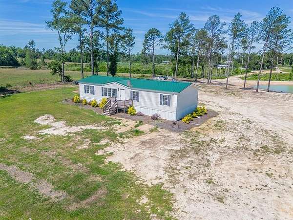 20 Acres of Recreational Land with Home for Sale in Alma, Georgia