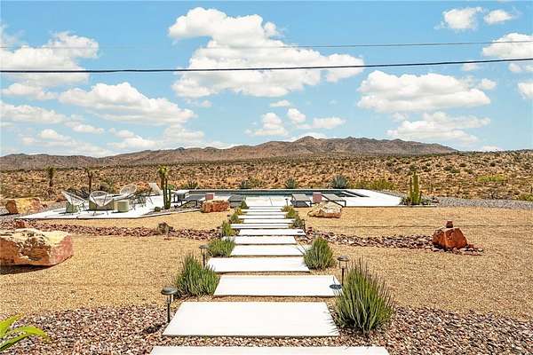 5.4 Acres of Land with Home for Sale in Yucca Valley, California