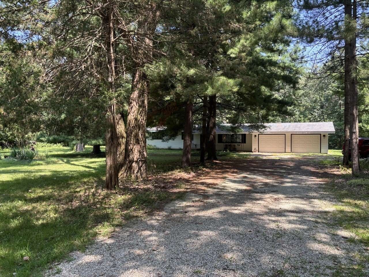 5 Acres of Land with Home for Sale in Coal City, Illinois