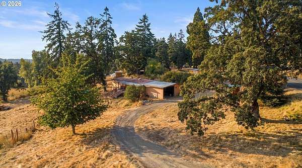 5 Acres of Land with Home for Sale in Scio, Oregon