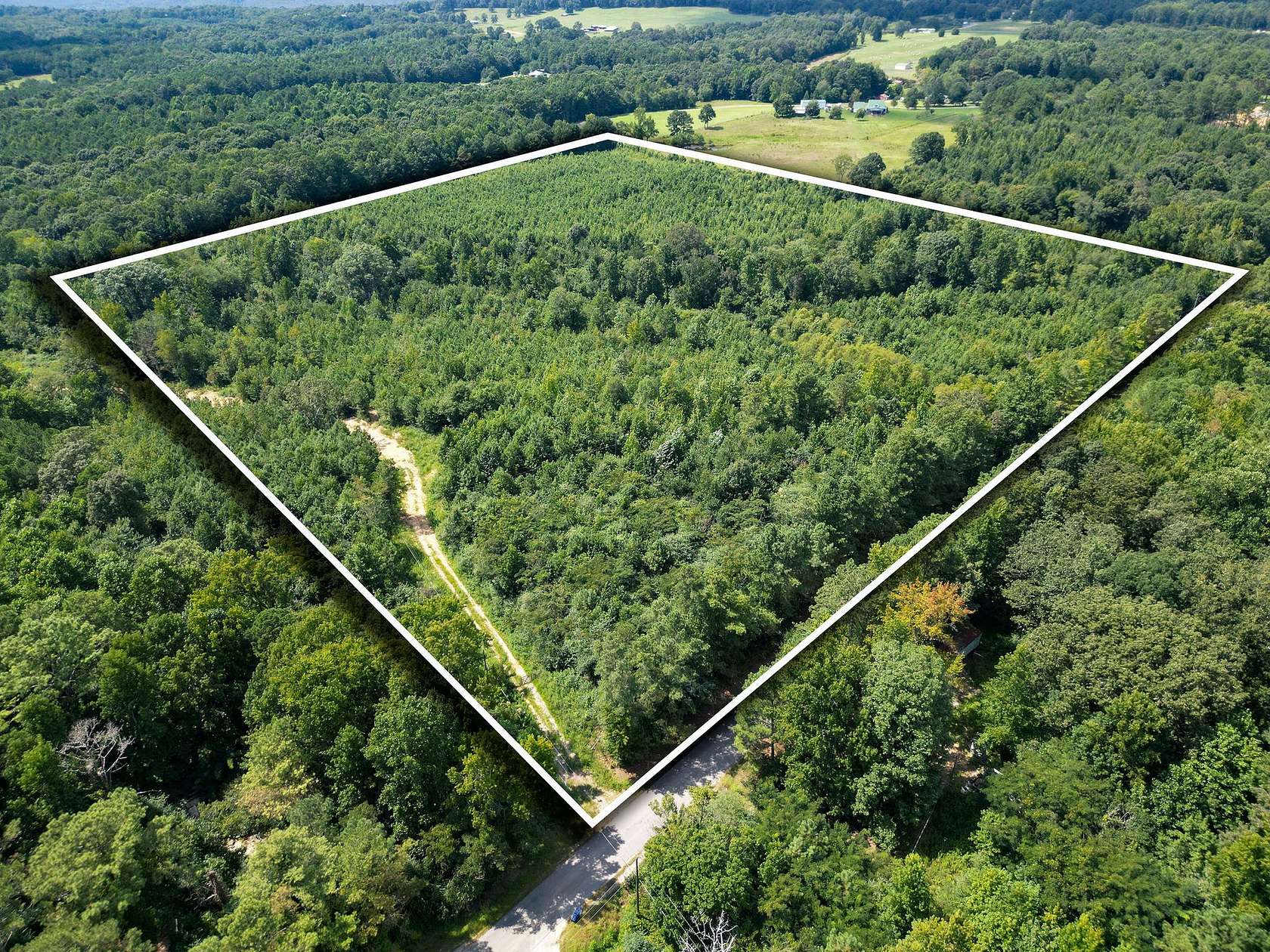 39 Acres of Recreational & Residential Land for Sale in Boaz, Alabama
