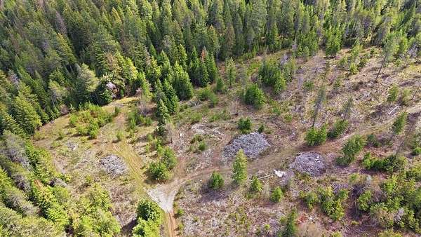 10 Acres of Recreational & Residential Land for Sale in Chattaroy, Washington