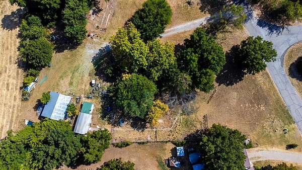 1 Acre of Land with Home for Sale in Jones, Oklahoma