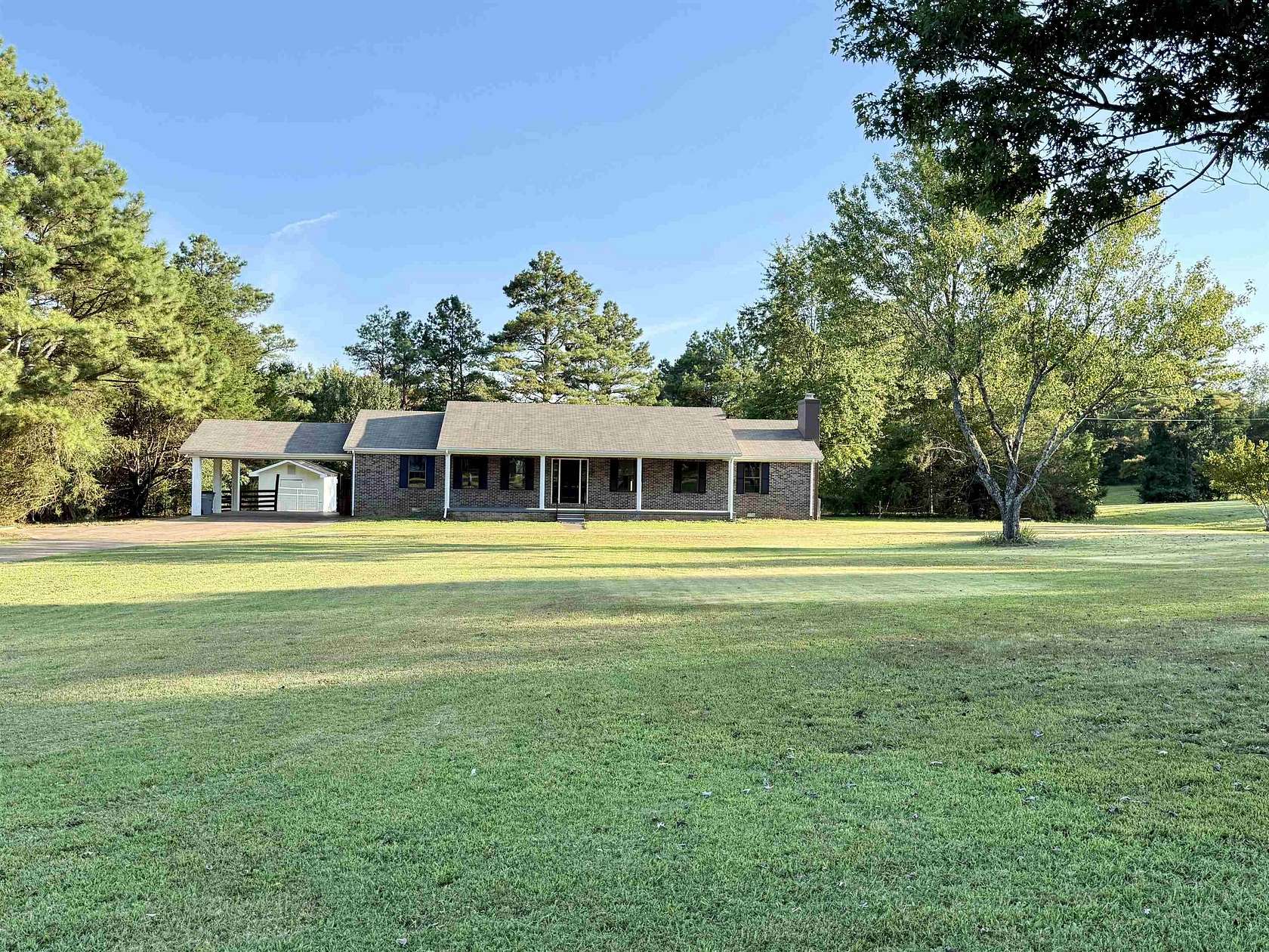 5 Acres of Land with Home for Sale in Florence, Alabama