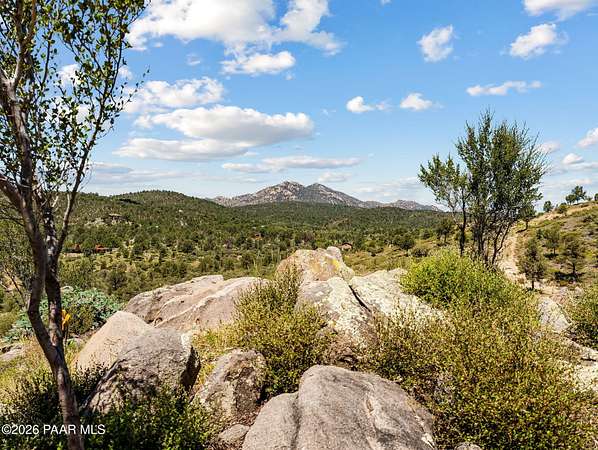 5 Acres of Residential Land for Sale in Peeples Valley, Arizona