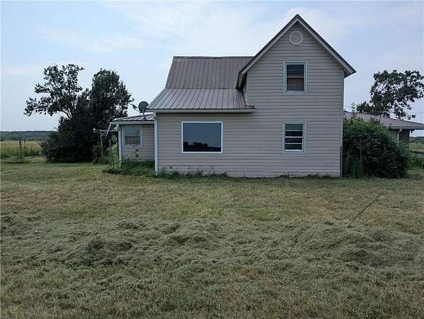 17.2 Acres of Land with Home for Sale in Kincaid, Kansas