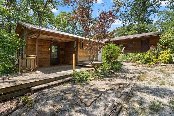 5 Acres of Land with Home for Sale in Eureka Springs, Arkansas