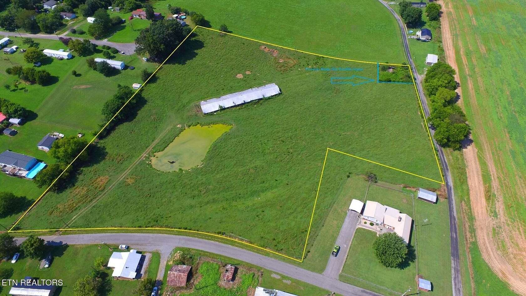 8 Acres of Residential Land for Sale in Sweetwater, Tennessee