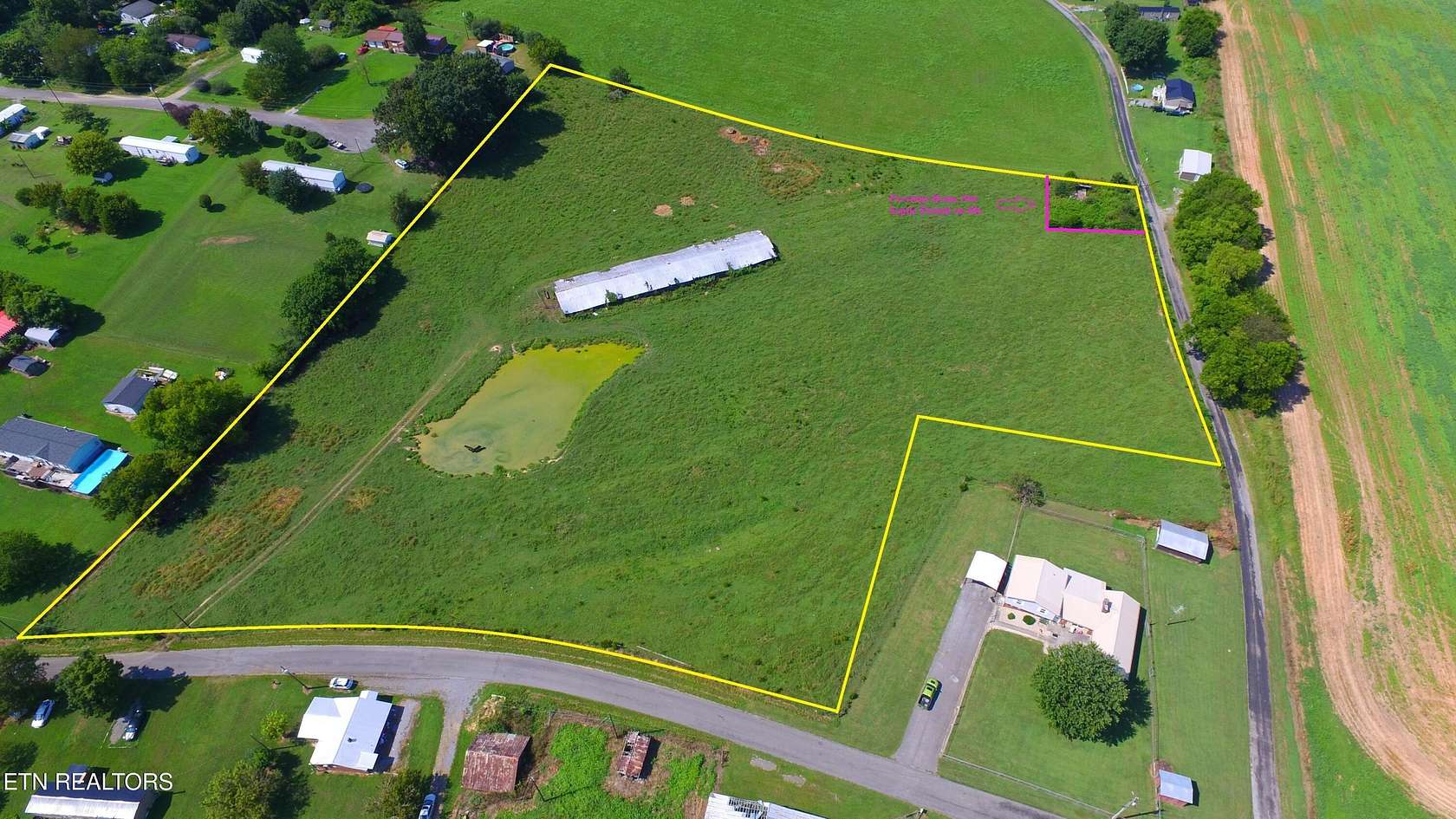 8 Acres of Residential Land for Sale in Sweetwater, Tennessee