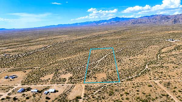 10 Acres of Recreational & Residential Land for Sale in Golden Valley, Arizona