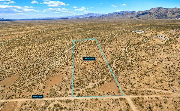10 Acres of Recreational & Residential Land for Sale in Golden Valley, Arizona