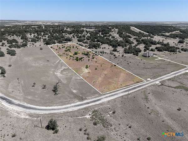 5 Acres of Residential Land for Sale in Kempner, Texas