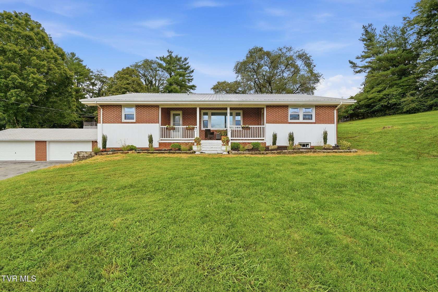 1.65 Acres of Land with Home for Sale in Kingsport, Tennessee